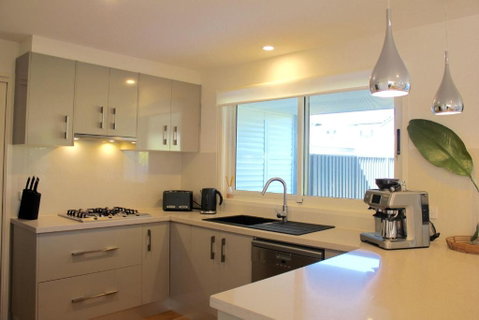 Ayada Villa - Pet Friendly - 1 Min To Beach - Accommodation Broome 4