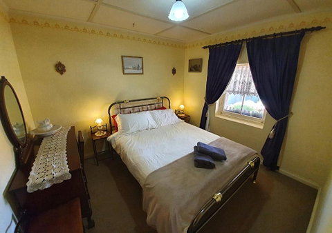 Ayers Burra - Historical 1851 Cottage - Accommodation Broome 1