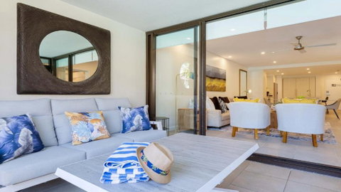 AZURE 187 Port Douglas - Accommodation Broome 4