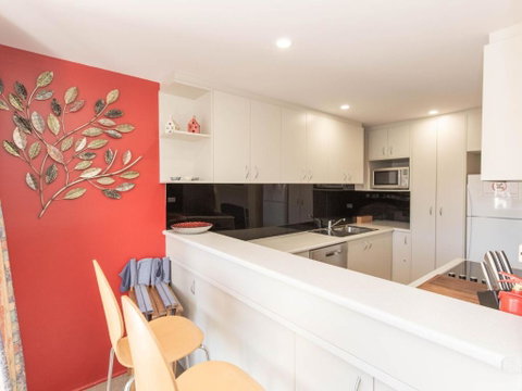 Banksia 2 35 Townsend Street - Accommodation Broome 3