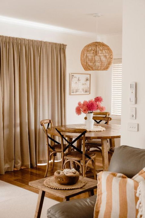 Banksia Beach House - Accommodation Broome 1