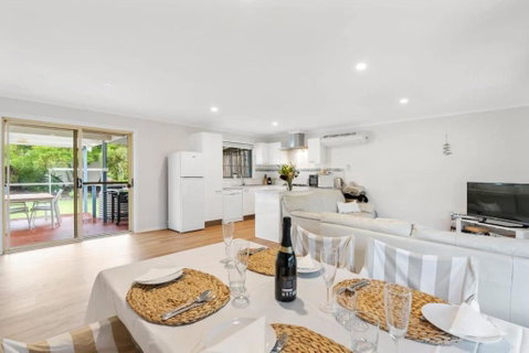 Banksia Beachhouse 38 Kightley Rd Goolwa Beach-No Linen Included - Accommodation Broome 3