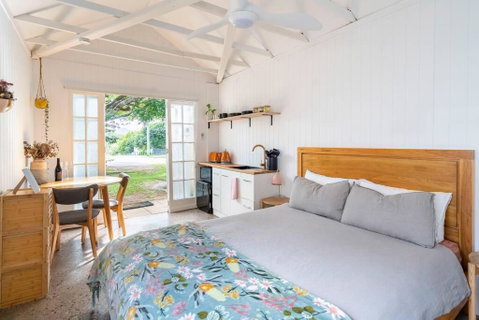 Banksia Bungalow - 100m To Town, 15 Mins To Beach - Accommodation Broome 0