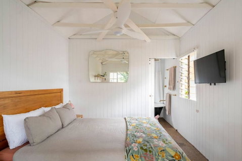 Banksia Bungalow - 100m To Town, 15 Mins To Beach - Accommodation Broome 2