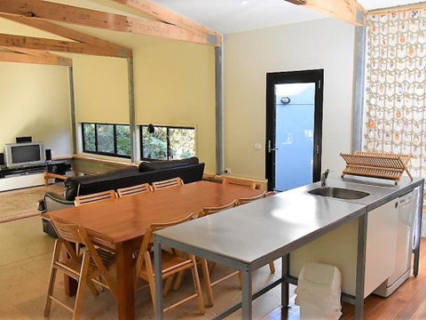 Banksias At Waratah Bay - Accommodation Broome 2