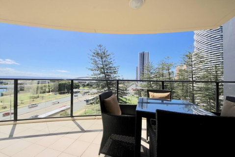 BB On The Park 502 - Accommodation Broome 1