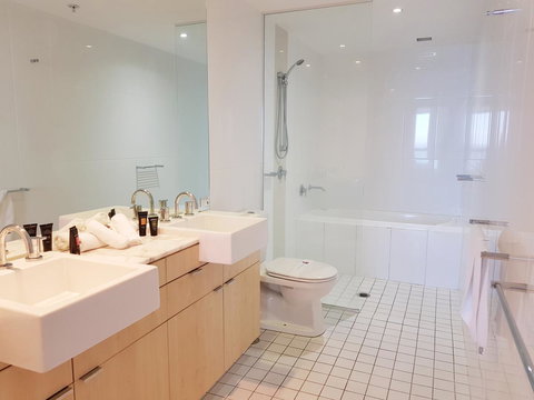 Blue C Coolangatta - Accommodation Broome 10