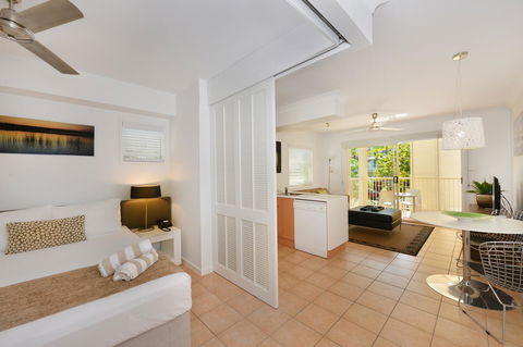 Port Douglas Apartments - Adults Only Oasis - Accommodation Broome 30