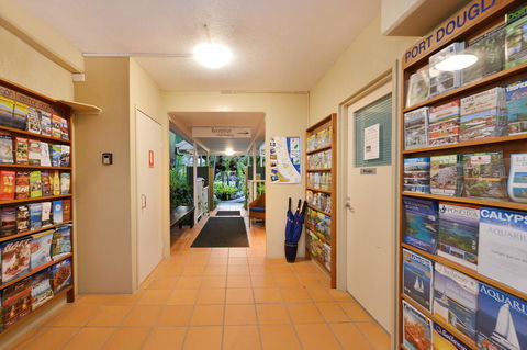 Port Douglas Apartments - Adults Only Oasis - Accommodation Broome 10