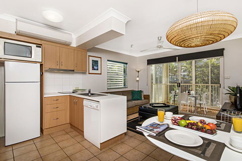 Port Douglas Apartments - Adults Only Oasis - Accommodation Broome 15