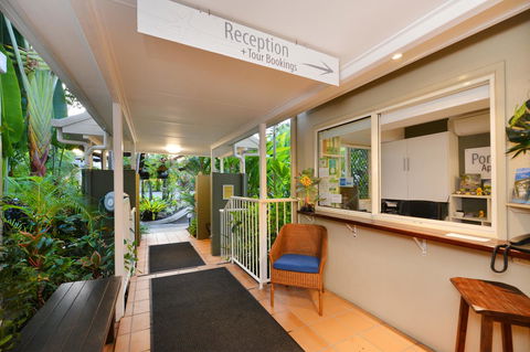 Port Douglas Apartments - Adults Only Oasis - Accommodation Broome 16