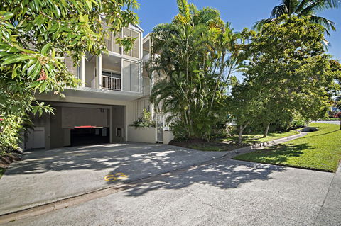 Port Douglas Apartments - Adults Only Oasis - Accommodation Broome 43
