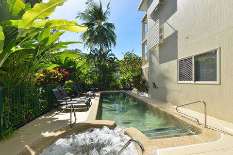 Port Douglas Apartments - Adults Only Oasis - Accommodation Broome 22