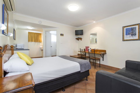 Glenmore Tavern - Accommodation Broome 32