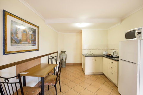 Glenmore Tavern - Accommodation Broome 15