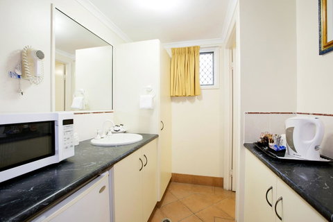 Glenmore Tavern - Accommodation Broome 34