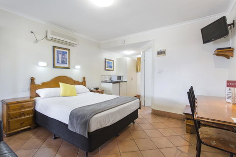 Glenmore Tavern - Accommodation Broome 0