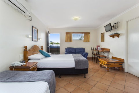 Glenmore Tavern - Accommodation Broome 12