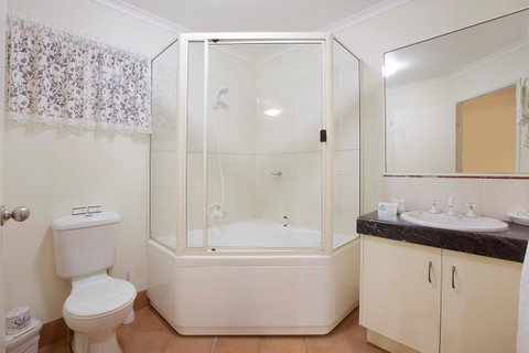Glenmore Tavern - Accommodation Broome 13