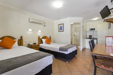 Glenmore Tavern - Accommodation Broome 16