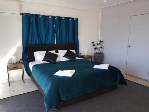 The Q Motel Rockhampton - Accommodation Broome 0