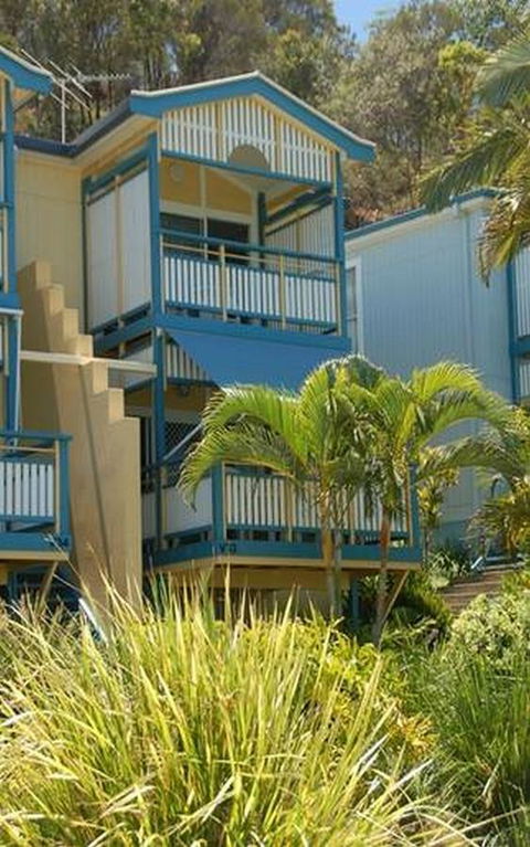 Beach Front Villa At Tangalooma - Accommodation Broome 2