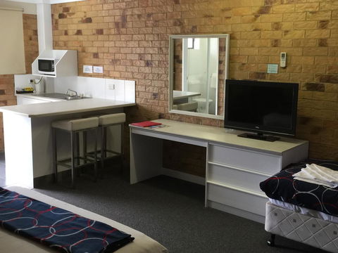 Bribie Waterways Motel - Accommodation Broome 31