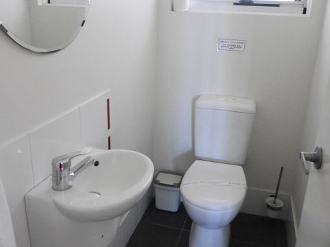 A AAA C-SHACK - Accommodation Broome 16