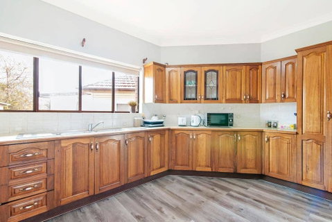 1 Private Double & 1 King Single Room - 2beds In Berala 1 Minute From Train Station - SHAREHOUSE - Accommodation Broome 1