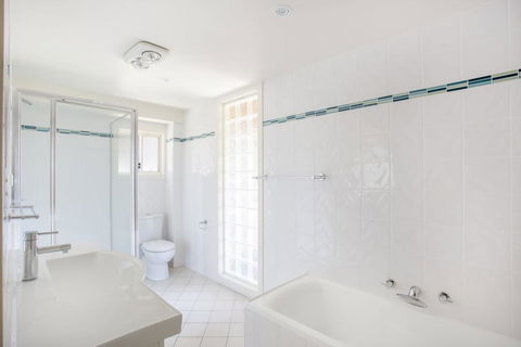 11 Riley St - Stylishly Modern - Accommodation Broome 1