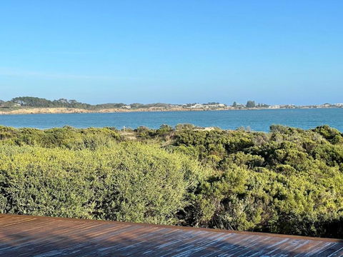C4 Miles Beach Shack - Accommodation Broome 0