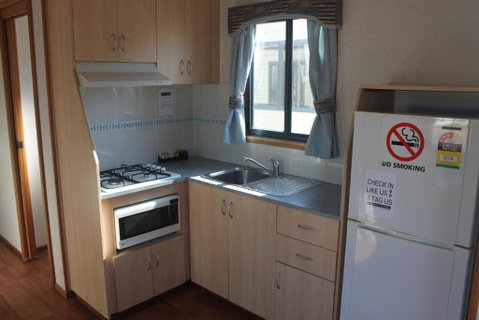 Capital Country Holiday Park - Accommodation Broome 3