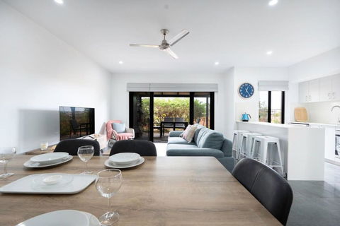 Coastal Haven At Sanctuary Resort - Accommodation Broome 2