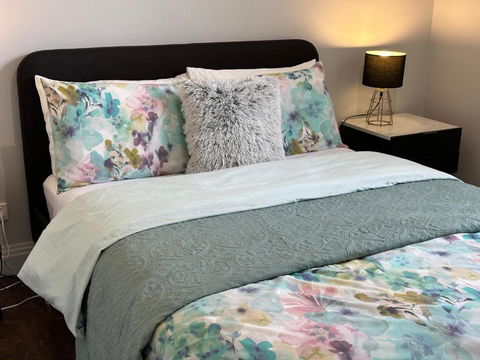 Daisy Cottage On Duke 3BR - Accommodation Broome 4