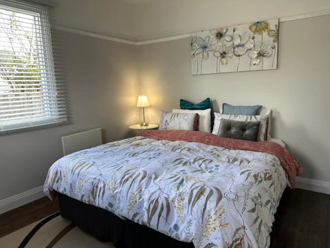 Daisy Cottage On Duke 3BR - Accommodation Broome 3