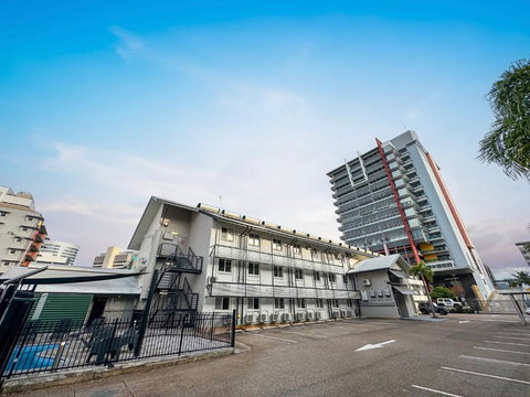 DCH On Mitchell - Accommodation Broome 2