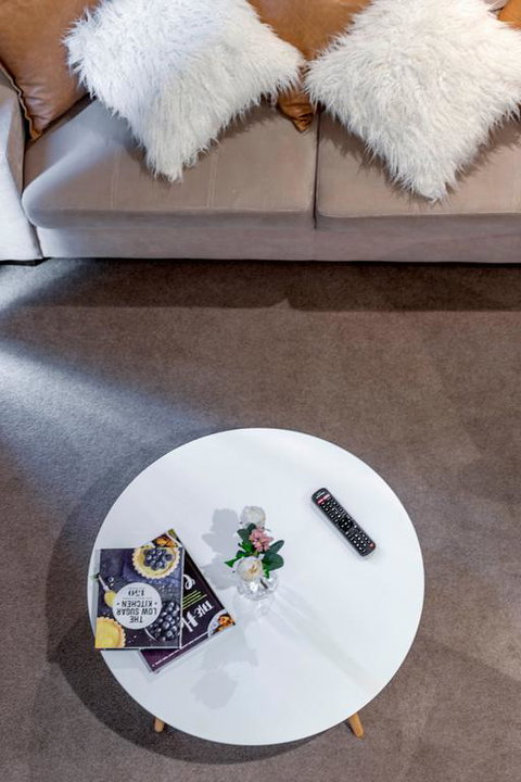 3 BDR Stylish City Retreat // Close To All And Everything In Canberra - Accommodation Broome 3