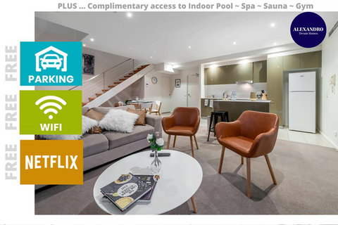 3 BDR Stylish City Retreat // Close To All And Everything In Canberra - Accommodation Broome 0