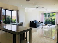 3 Bedroom Executive Luxury Beachside Townhouse