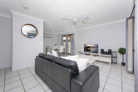 3 Bedroom Home - Accommodation Broome 1