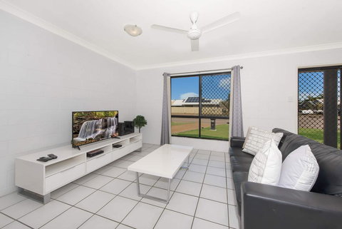 3 Bedroom Home - Accommodation Broome 2