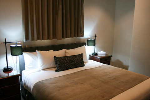 34 On Emily - Accommodation Broome 1