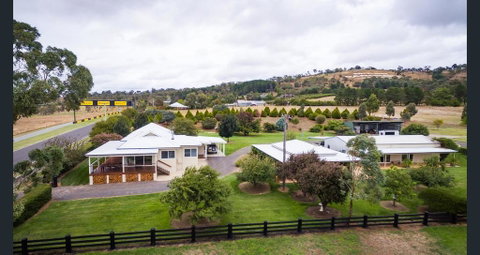 505 CONROD STRAIGHT MOUNT PANORAMA - Accommodation Broome 1