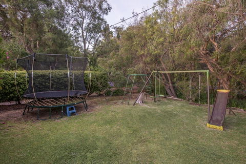 8A Sayers Street - Accommodation Broome 1