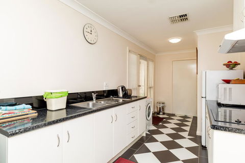 94Best Apartments - Accommodation Broome 2