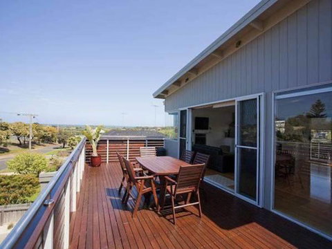 A Beautiful Beach House Torquay - Accommodation Broome 0