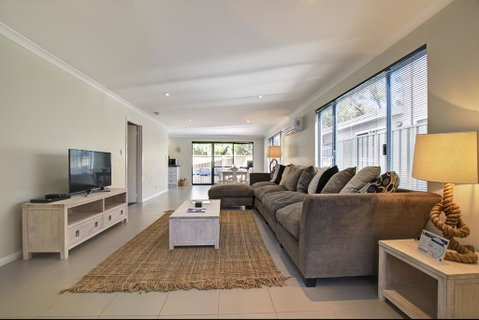 A Little Luxury In Town - Accommodation Broome 3