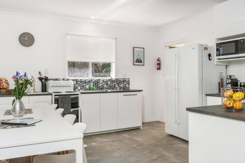 A SWEET ESCAPE - Carefree Beach Home - Accommodation Broome 1