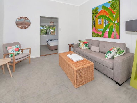 A Touch Of The Bahamas On McKenzie MK3 - Accommodation Broome 0