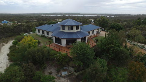 A Tranquil Retreat - Accommodation Broome 0
